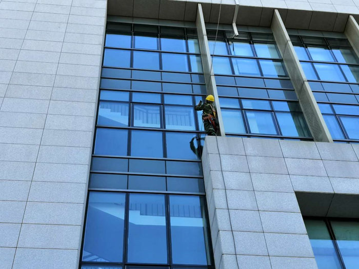 上海市长宁区玻璃幕墙检测-幕墙安全性检测评估快速出报告