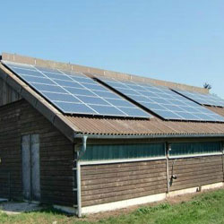 养殖场安装太阳能发电系统