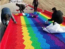 户外网红七彩滑道厂家定制 塑料滑梯滑板 旱地滑雪彩虹滑道