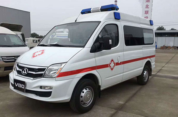 贵州大通v80救护车现车