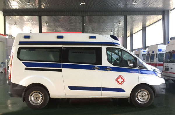 上海短轴中顶v362救护车电话