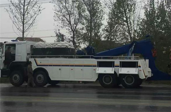 新疆一拖二救援拖车