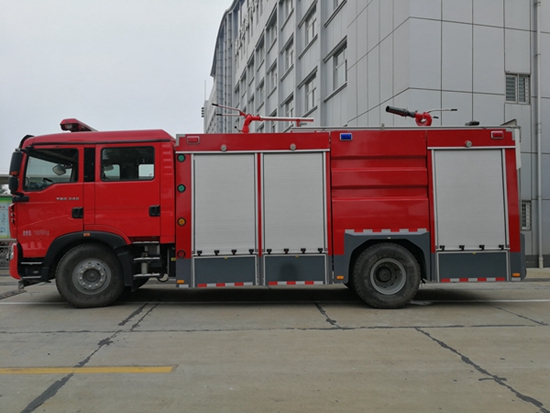 重汽5吨水罐消防车特点优势