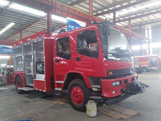 海南豪沃5吨消防车厂家设置服务网点