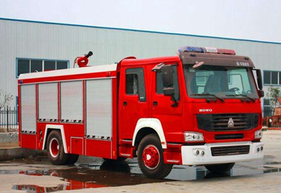 装水5吨的城市主战消防车能接多少米的消防水带