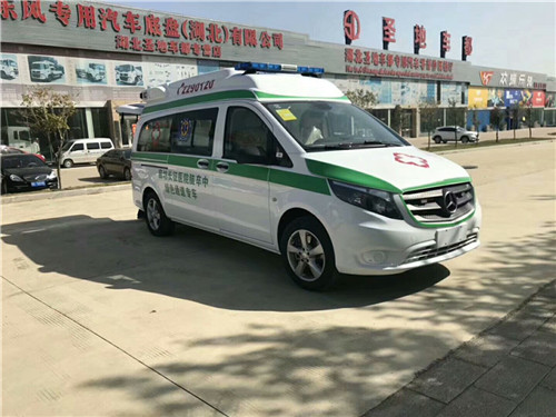 天津V348护送救护车