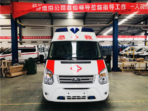 国六奔驰救护车长途转运生产厂家