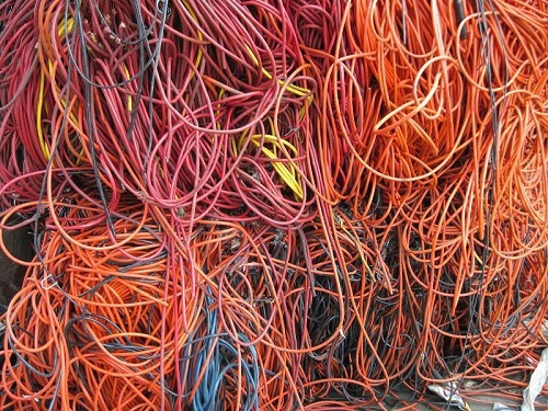 成都新都区工地电缆回收多少钱一斤废旧机柜回收电话号码价格高